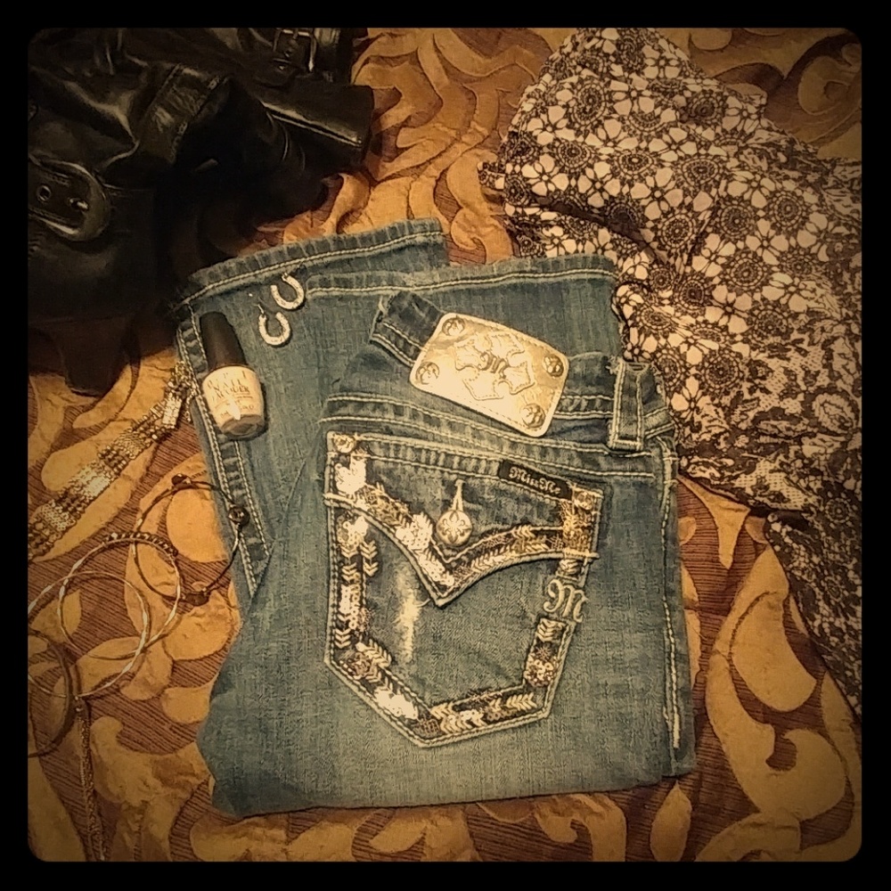 ✨SALE✨Miss Me Sig Boot sz25/33